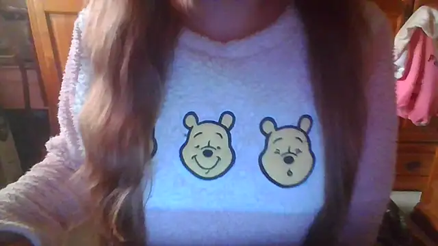 Snapshot of Sexymiss26 chatting on December 4, 3:32 pm Sexymiss26 online show from December 4, 3:32 pm