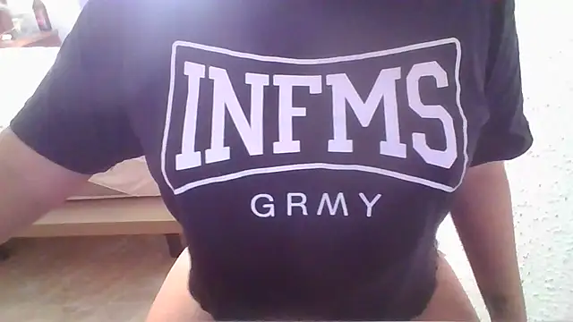 Snapshot of Sexymiss26 chatting on December 16, 10:08 am Sexymiss26 online show from December 16, 10:08 am