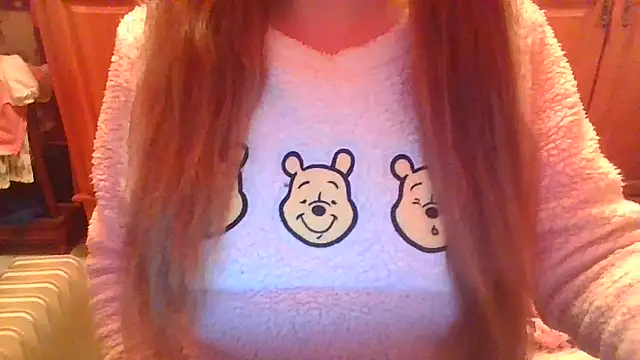 Snapshot of Sexymiss26 chatting on January 9, 9:05 pm Sexymiss26 online show from January 9, 9:05 pm