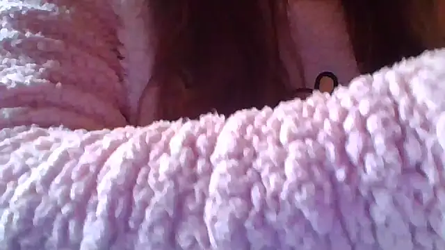 Snapshot of Sexymiss26 chatting on February 18, 3:43 pm Sexymiss26 online show from February 18, 3:43 pm