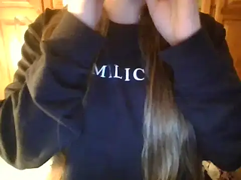 Snapshot of Sexymiss26 chatting on February 19, 9:36 pm Sexymiss26 online show from February 19, 9:36 pm