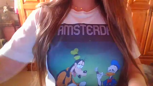 Snapshot of Sexymiss26 chatting on February 26, 4:35 pm Sexymiss26 online show from February 26, 4:35 pm