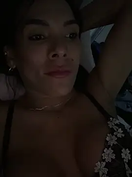 Snapshot of Doll_Loren chatting on February 7, 2:19 am Doll Loren online show from February 7, 2:19 am