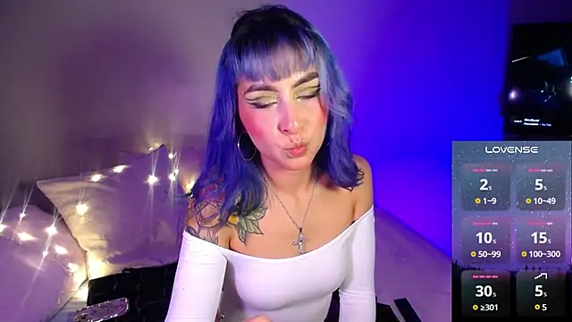 Cinamoonn online show from December 11, 9:34 pm