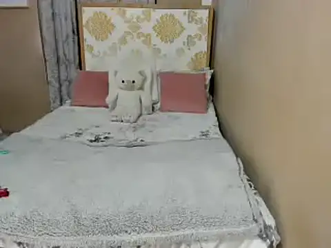 lady kim boner online show from March 4, 3:00 am