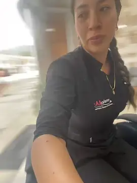 daniela henao online show from March 11, 5:41 pm