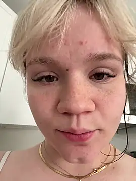 Cutiepiespanks online show from May 18, 10:37 pm