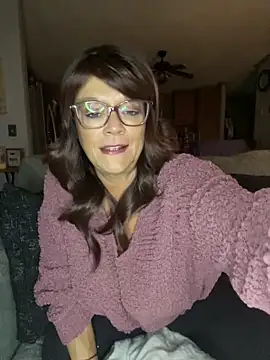 Snapshot of cowgirlc chatting on February 22, 3:34 am cowgirlc online show from February 22, 3:34 am