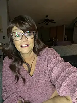 Snapshot of cowgirlc chatting on February 26, 3:32 am cowgirlc online show from February 26, 3:32 am