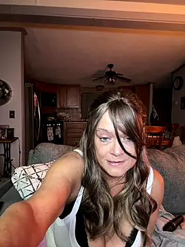 Snapshot of cowgirlc chatting on September 28, 3:01 am cowgirlc online show from September 28, 3:01 am