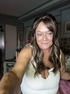 cowgirlc online show from June 18, 2:34 am