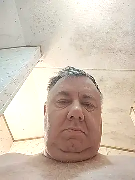 lawndad79 online show from January 19, 1:42 am