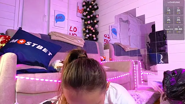 Misss Vikk online show from December 20, 6:45 pm