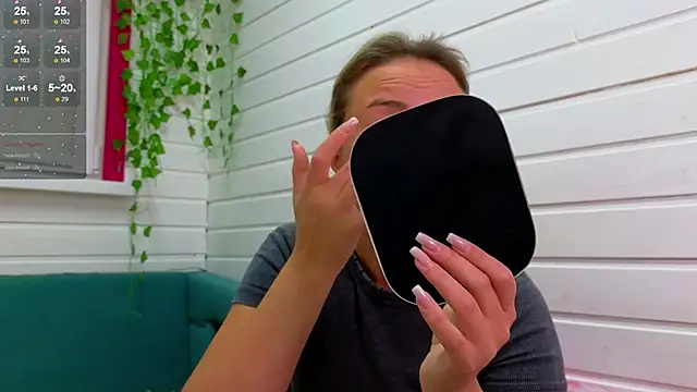 Misss Vikk online show from October 5, 6:12 am