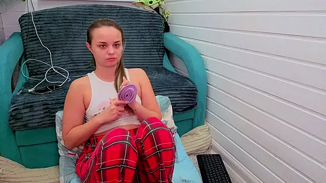 Misss Vikk online show from November 27, 6:59 am