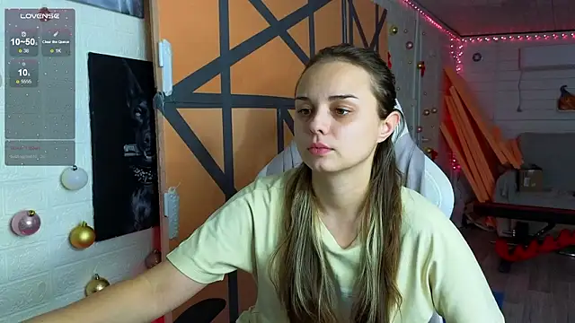 Misss Vikk online show from February 8, 3:15 pm