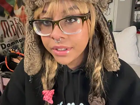 N1NT3NDH03 online show from December 15, 2:21 pm