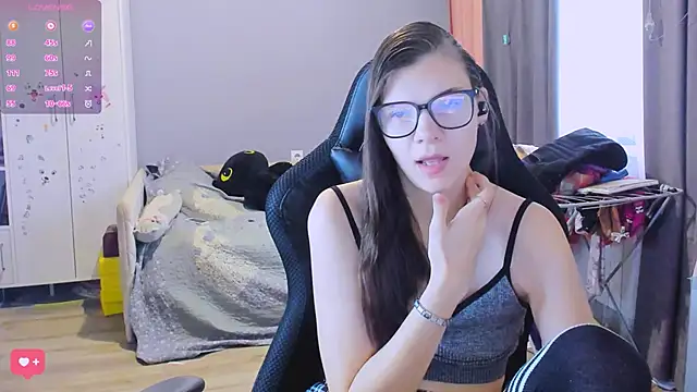 MollyLollipop online show from February 11, 3:11 am