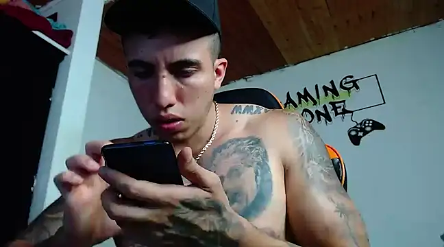 Adam Hudsond online show from January 10, 9:20 pm