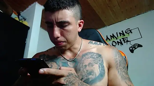 Adam Hudsond online show from February 3, 11:58 pm