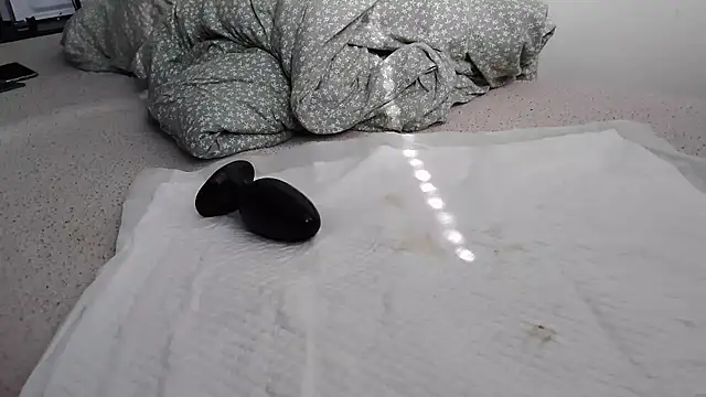 Fist-my-ass online show from March 21, 11:55 am