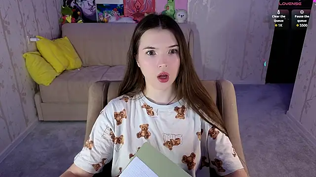 Eva Davie online show from February 26, 3:11 pm