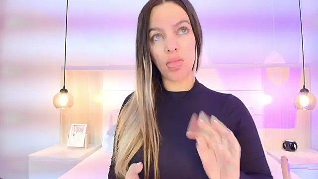 Isabella Harley online show from November 14, 2:05 pm