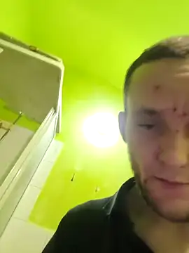 Snapshot of Honzziik0011 chatting on February 24, 9:57 pm Honzziik0011 online show from February 24, 9:57 pm