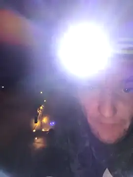 Snapshot of Honzziik0011 chatting on February 28, 1:28 am Honzziik0011 online show from February 28, 1:28 am