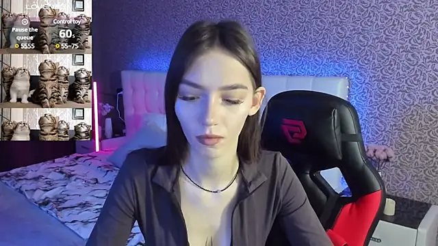 SophieCatty online show from February 5, 6:35 am