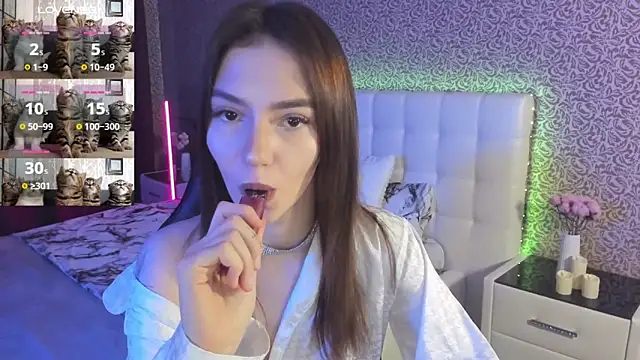 SophieCatty online show from February 8, 6:33 am