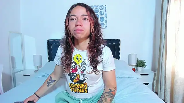 ZulyMichels online show from May 25, 12:22 pm