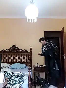 Snapshot of White_rabbit_ chatting on December 5, 9:28 am White rabbit online show from December 5, 9:28 am