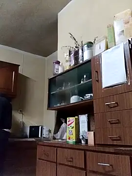 Snapshot of White_rabbit_ chatting on December 10, 11:19 pm White rabbit online show from December 10, 11:19 pm