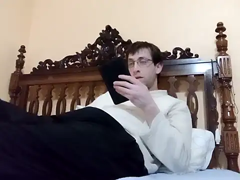 Snapshot of White_rabbit_ chatting on January 5, 6:24 pm White rabbit online show from January 5, 6:24 pm