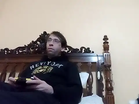 Snapshot of White_rabbit_ chatting on January 7, 3:02 pm White rabbit online show from January 7, 3:02 pm