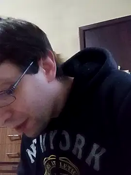 Snapshot of White_rabbit_ chatting on January 9, 4:49 pm White rabbit online show from January 9, 4:49 pm