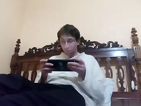 Snapshot of White_rabbit_ chatting on January 10, 9:31 pm White rabbit online show from January 10, 9:31 pm