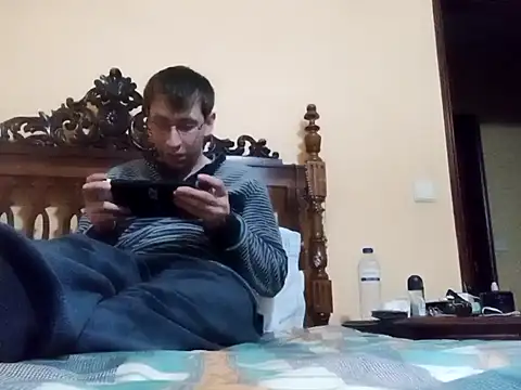 Snapshot of White_rabbit_ chatting on January 23, 10:33 pm White rabbit online show from January 23, 10:33 pm