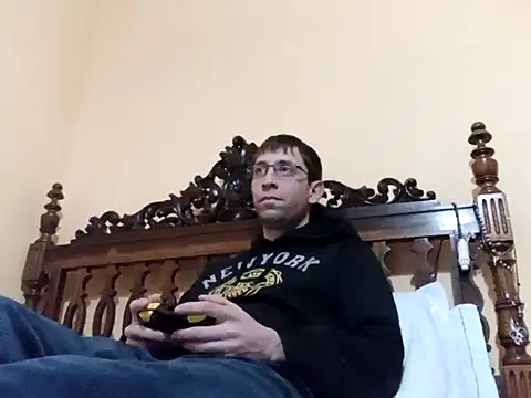 Snapshot of White_rabbit_ chatting on January 24, 8:34 am White rabbit online show from January 24, 8:34 am