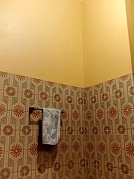 Snapshot of White_rabbit_ chatting on February 5, 8:35 pm White rabbit online show from February 5, 8:35 pm