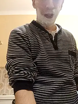 Snapshot of White_rabbit_ chatting on February 7, 9:04 pm White rabbit online show from February 7, 9:04 pm