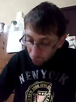 Snapshot of White_rabbit_ chatting on February 12, 9:01 pm White rabbit online show from February 12, 9:01 pm