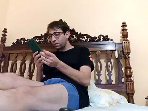 Snapshot of White_rabbit_ chatting on September 11, 3:23 pm White rabbit online show from September 11, 3:23 pm