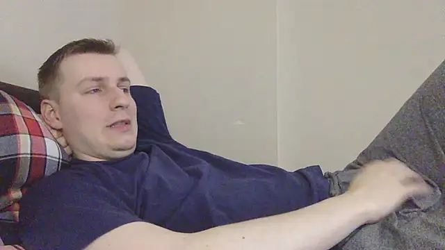 Snapshot of your_andy chatting on February 19, 8:10 am your andy online show from February 19, 8:10 am