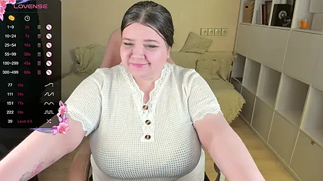 PlumPie online show from February 9, 1:04 pm