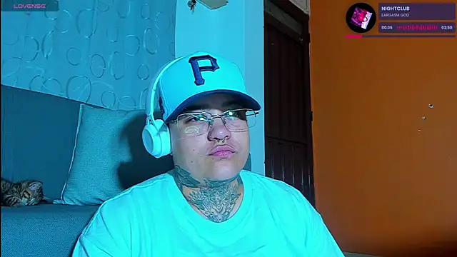 Techno 420  online show from November 3, 8:54 pm