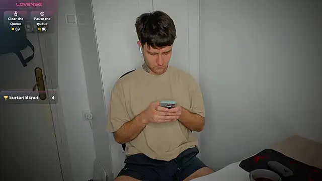 HonestAndrew online show from April 12, 5:01 am