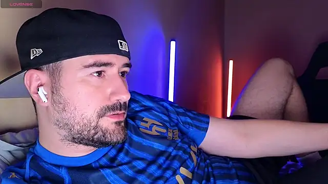 DominantTheo online show from April 10, 3:23 am