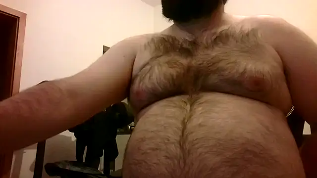 Snapshot of Superbearc89 chatting on October 24, 10:06 pm Superbearc89 online show from October 24, 10:06 pm